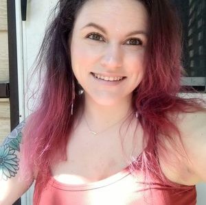 Meet your Posher, Kara